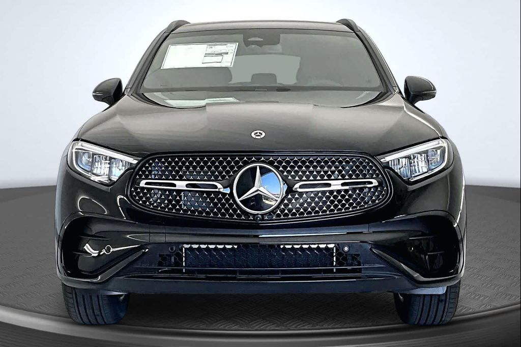 2026 Mercedes-BENZ GLC — фото 6