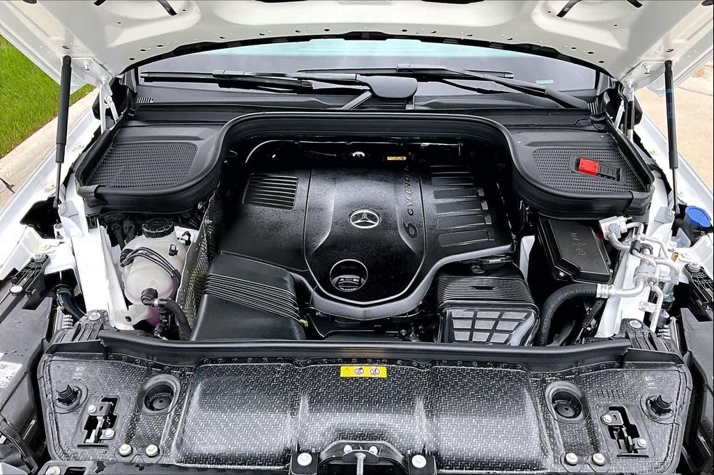 MERCEDES-BENZ GLS - 9