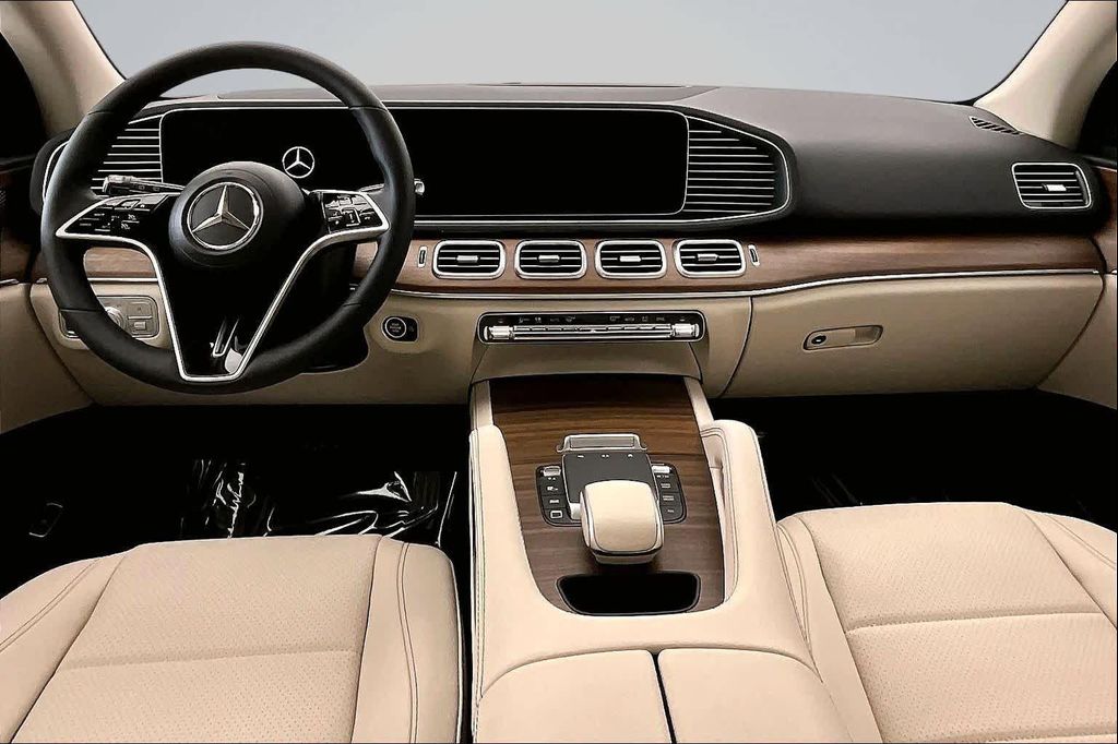صورة 10 لـ 2026 Mercedes-BENZ GLE