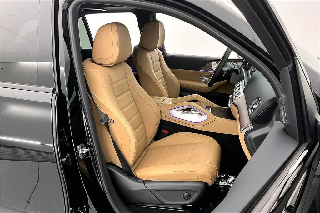 2026 Mercedes-BENZ GLE 缩略图 14