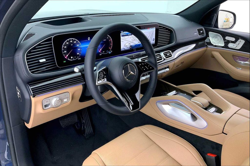 MERCEDES-BENZ GLS - 2