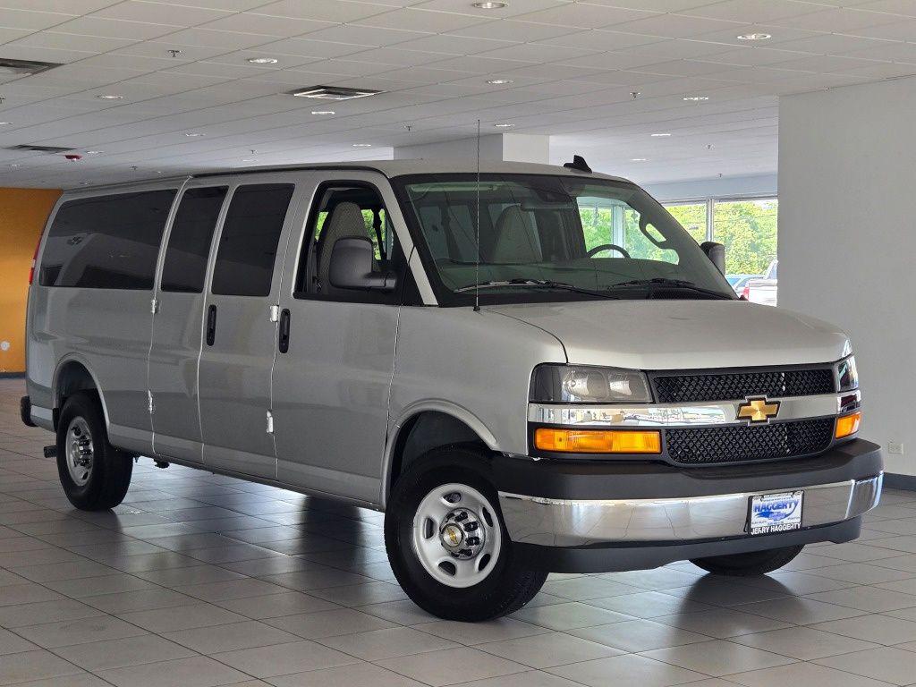 New 2026 Chevrolet Express 3500 3500 Extended Wheelbase, LT, RWD