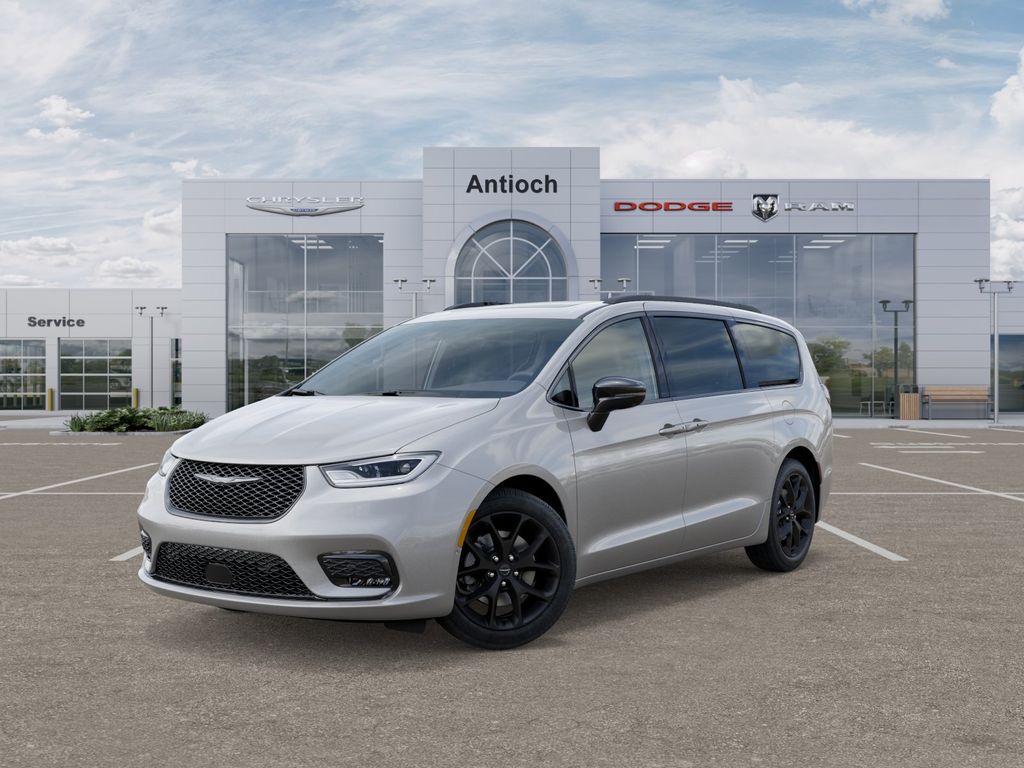 New 2026 Chrysler Pacifica Limited