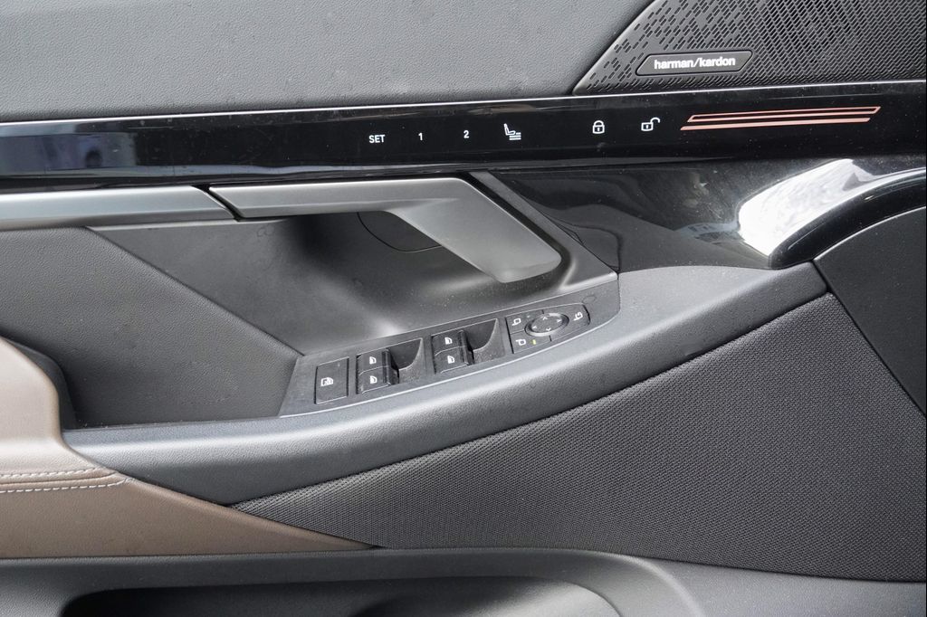 صورة 12 لـ 2024 BMW 530 XDRIVE