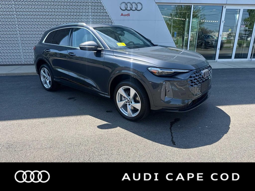 New 2026 Audi Q5 Premium Plus TFSI quattro S tronic