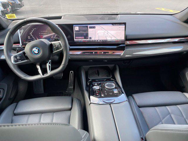 2026 BMW 550E 550E XDRIVE 缩略图 11
