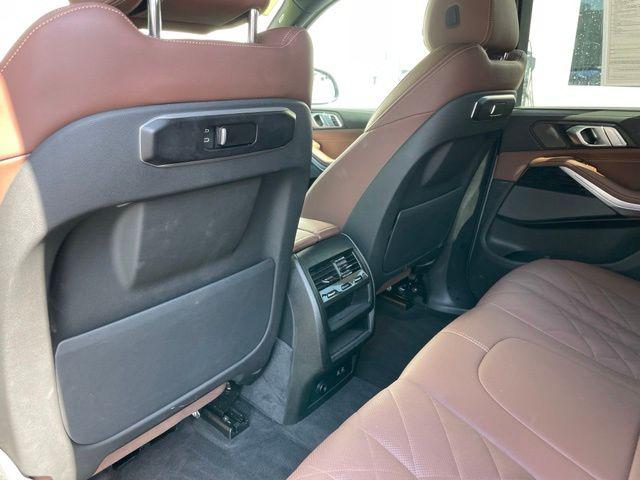 صورة 8 لـ 2024 BMW X5 XDRIVE40I