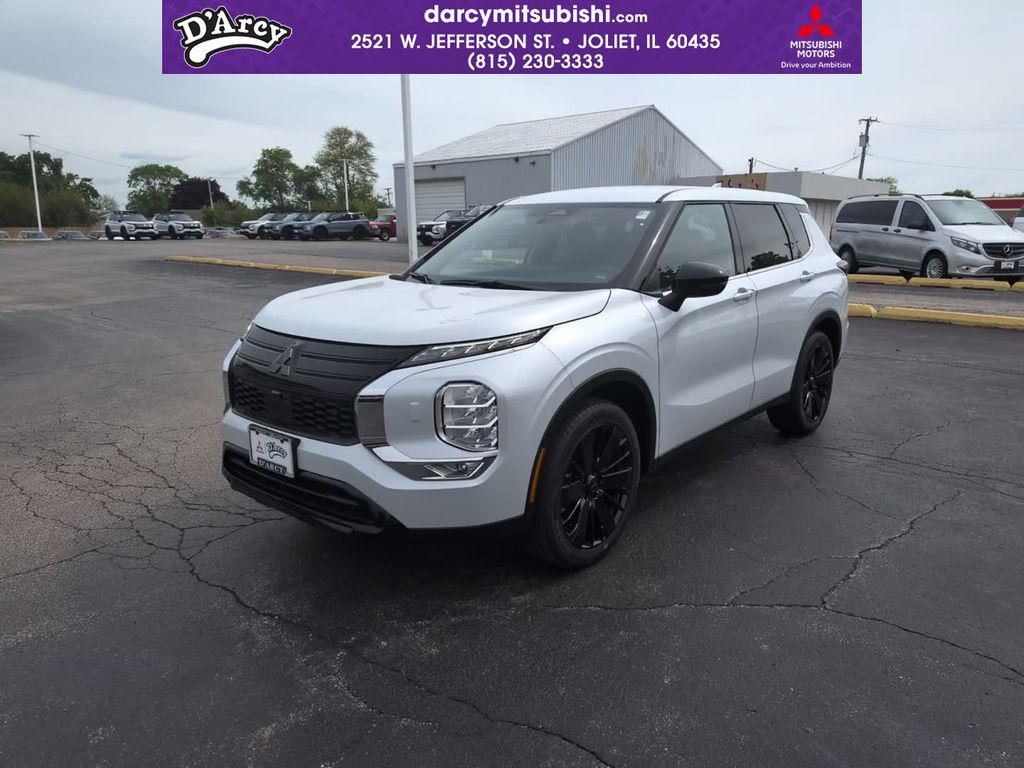 New 2026 Mitsubishi Outlander LE 2.5 S-AWC