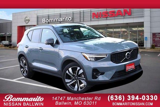 صورة 1 لـ 2023 Volvo XC40 B5 ULTIMATE DARK THEME