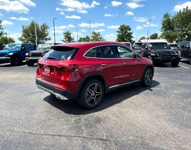 2026 Mercedes-BENZ GLA thumbnail 13