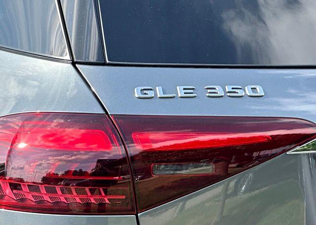 2026 Mercedes-BENZ GLE — миниатюра 11