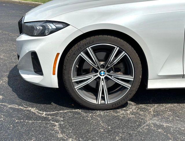 صورة 5 لـ 2024 BMW 330 I XDRIVE
