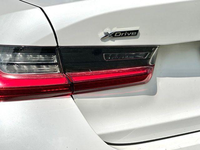 صورة 7 لـ 2024 BMW 330 I XDRIVE