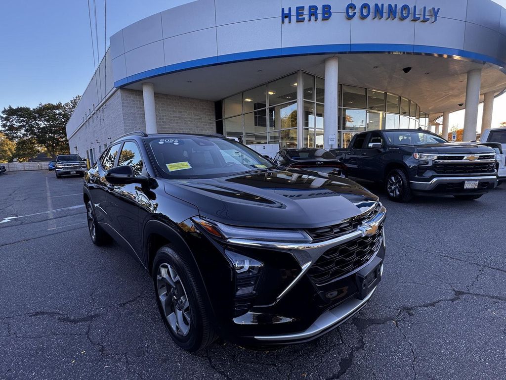 2024 Chevrolet Trax LT