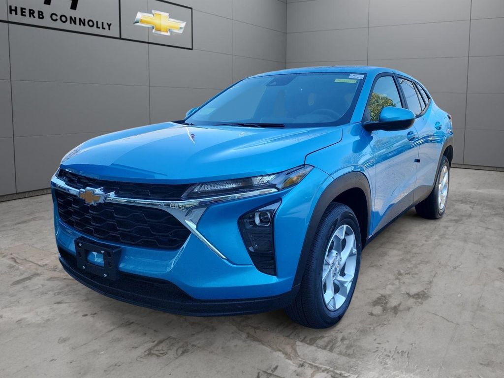 New 2026 Chevrolet Trax LS