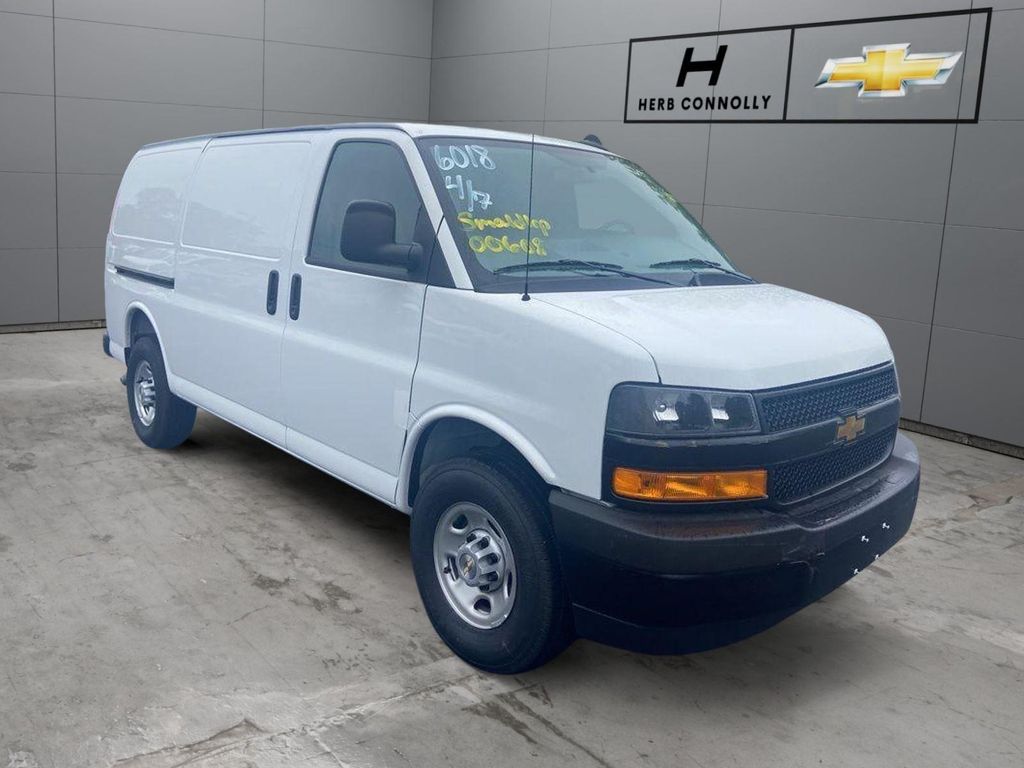 New 2025 Chevrolet Express 2500 LT