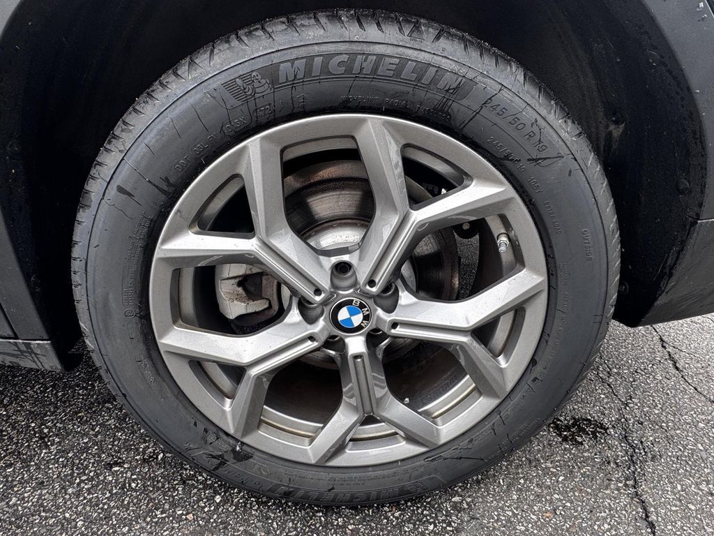 صورة 10 لـ 2025 BMW X4 XDRIVE30I