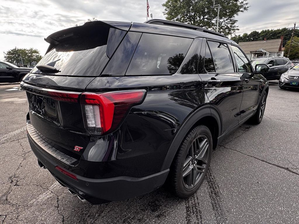 2025 FORD EXPLORER ST photo 7