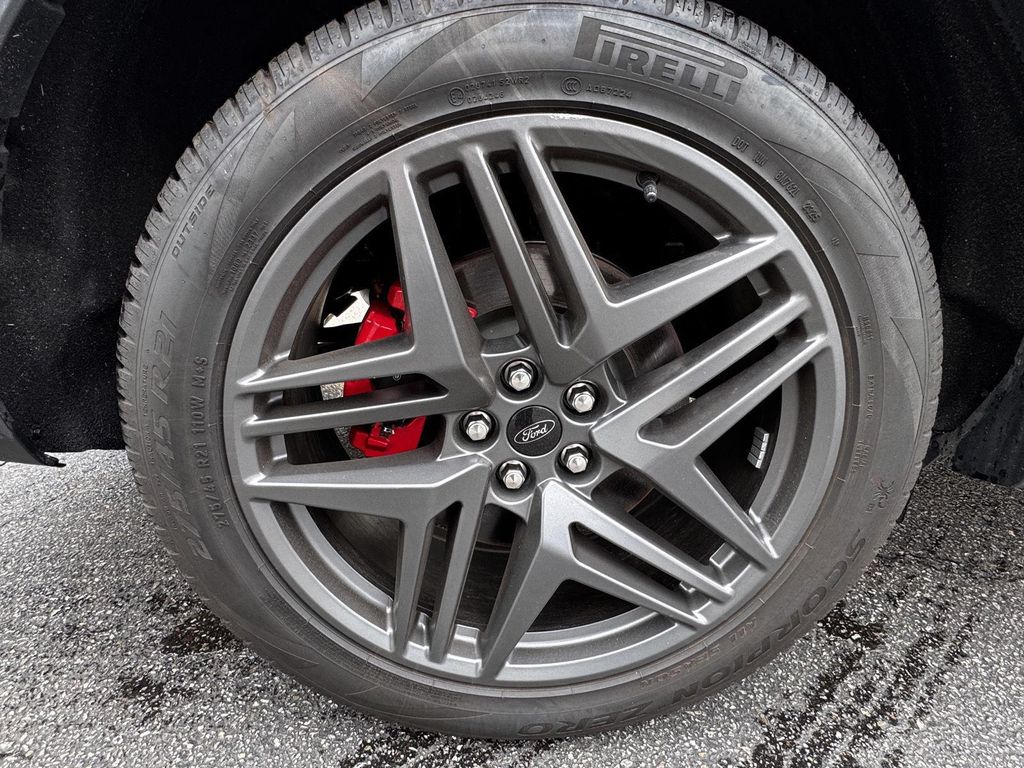 2025 FORD EXPLORER ST photo 8