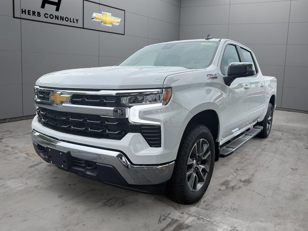 New 2026 Chevrolet Silverado 1500 LT