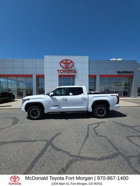 TOYOTA TUNDRA - 2