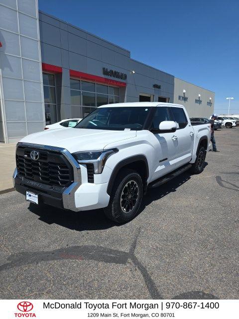 TOYOTA TUNDRA - 1