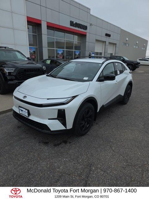 New 2026 Toyota C-HR SE