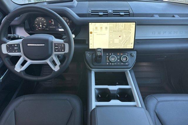 صورة 10 لـ 2026 LAND Rover DEFENDER P400 X-DYNAMIC SE