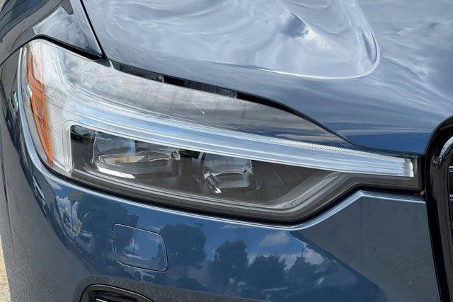 2025 Volvo XC60 B5 ULTRA 照片 10