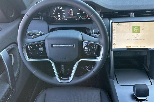 New 2025 Land Rover Discovery Sport Dynamic SE