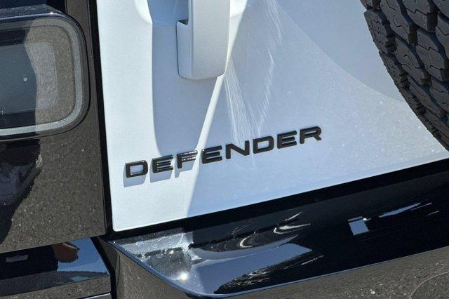 2026 LAND Rover DEFENDER P400 X-DYNAMIC SE — миниатюра 27