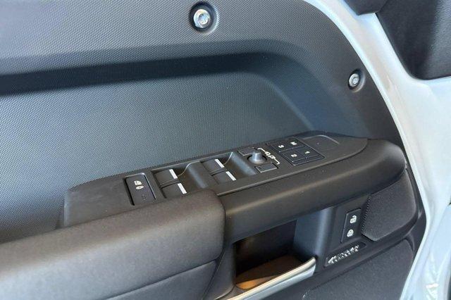 صورة مصغرة 12 لـ 2026 LAND Rover DEFENDER P400 X-DYNAMIC SE