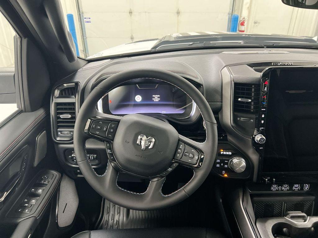 2026 RAM 1500 LARAMIE — миниатюра 11