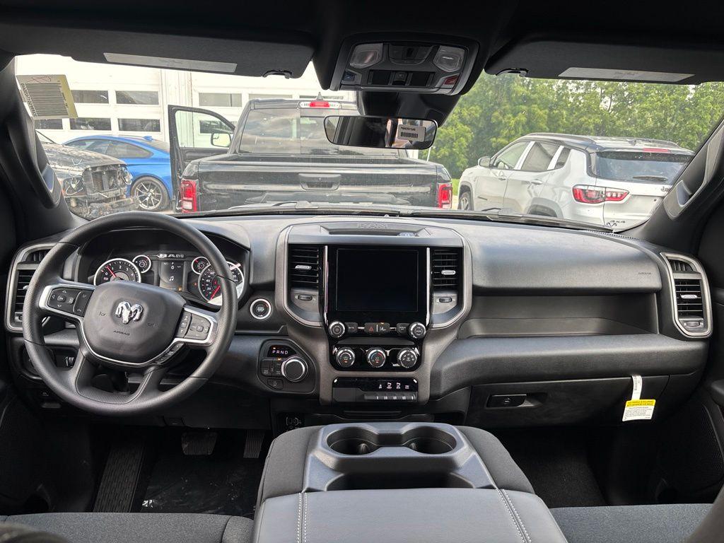 2026 RAM 1500 EXPRESS — миниатюра 5