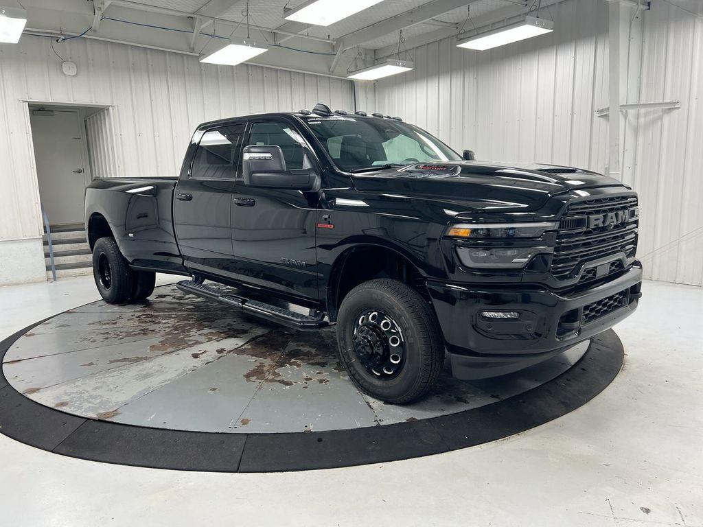 2026 RAM 3500 LARAMIE 照片 2