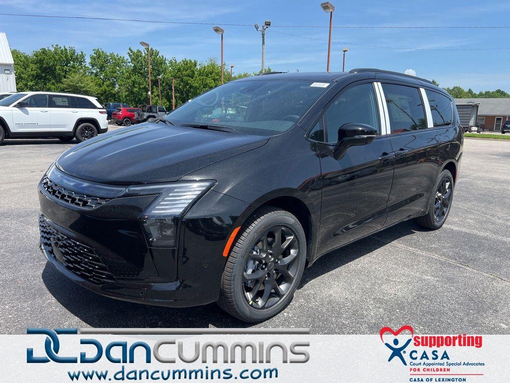 New 2027 Chrysler Pacifica LIMITED