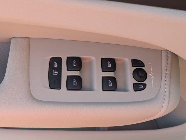2025 Volvo XC60 B5 ULTRA 缩略图 15