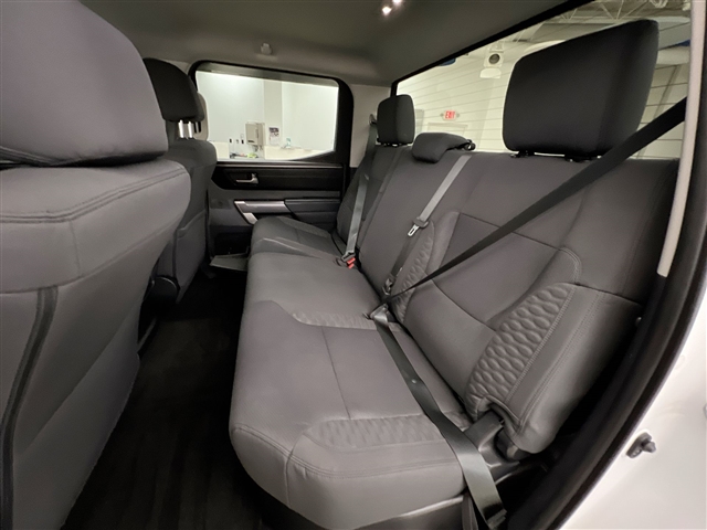 2022 Toyota TUNDRA SR5 缩略图 11