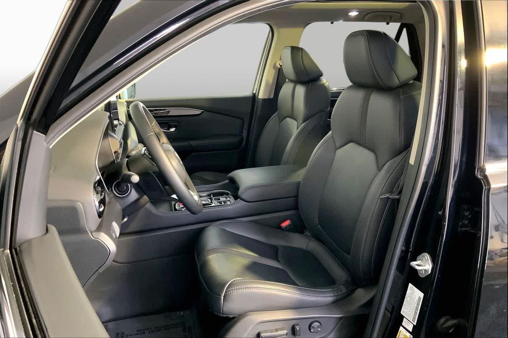 2025 Honda PILOT TOURING 8-PASSENGER 照片 9