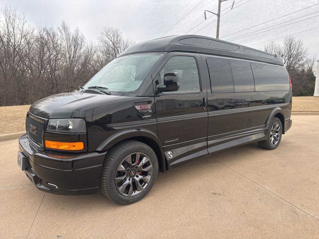 New 2025 GMC Savana 2500 Work Van