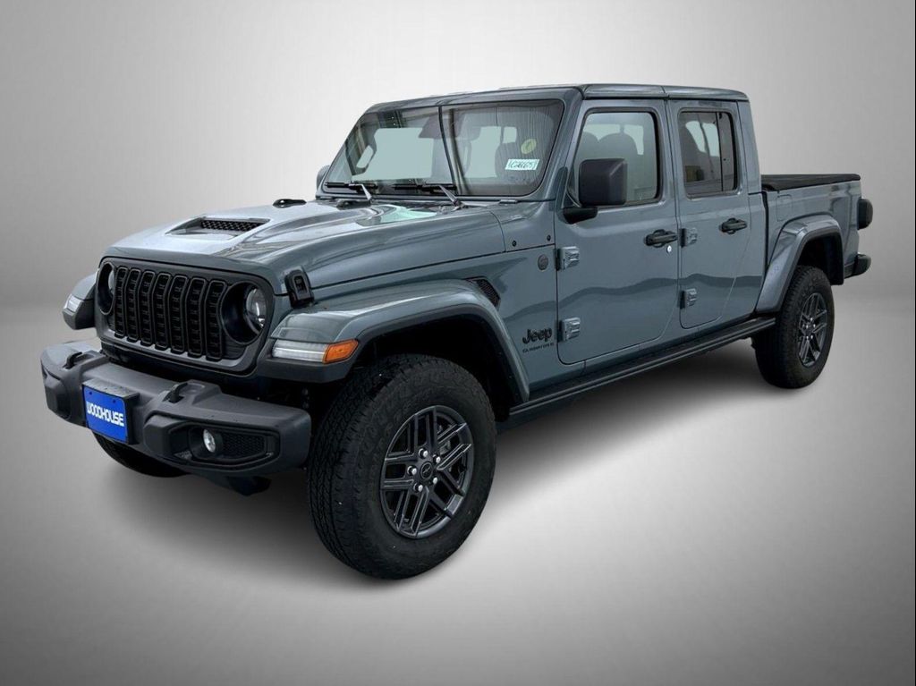 New 2026 Jeep Gladiator Sport S