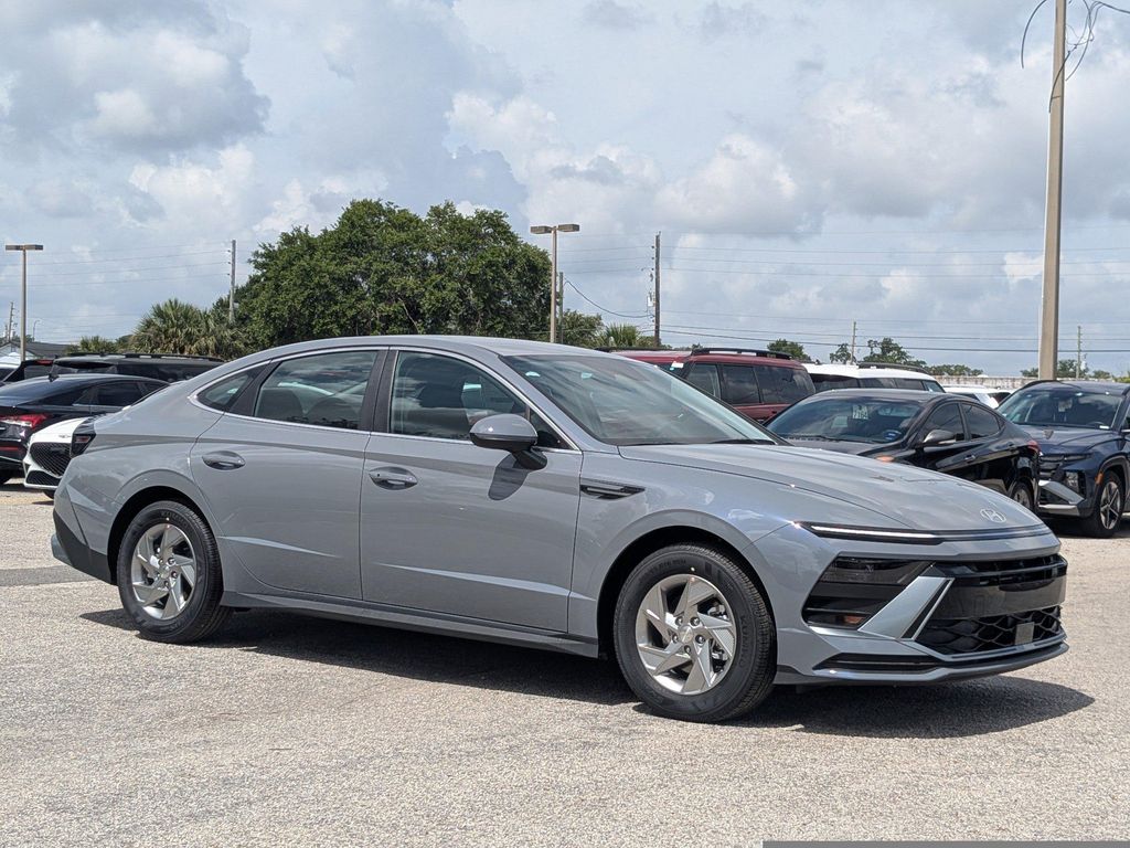 New 2026 Hyundai SONATA SE