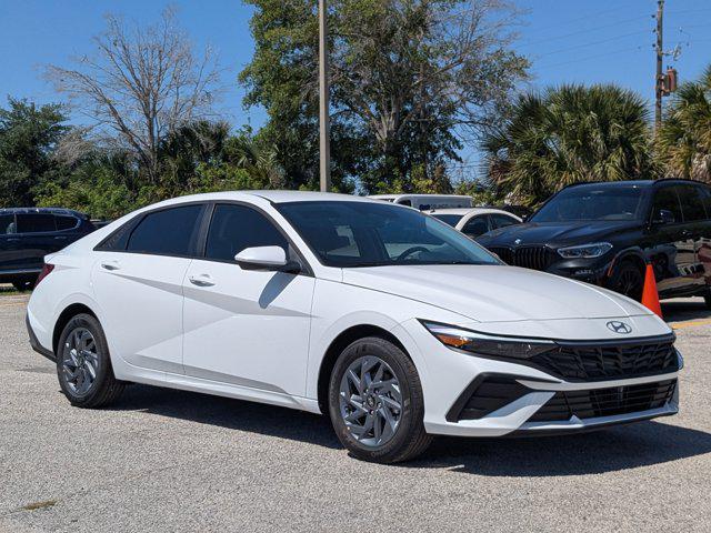 New 2026 Hyundai ELANTRA HEV Blue