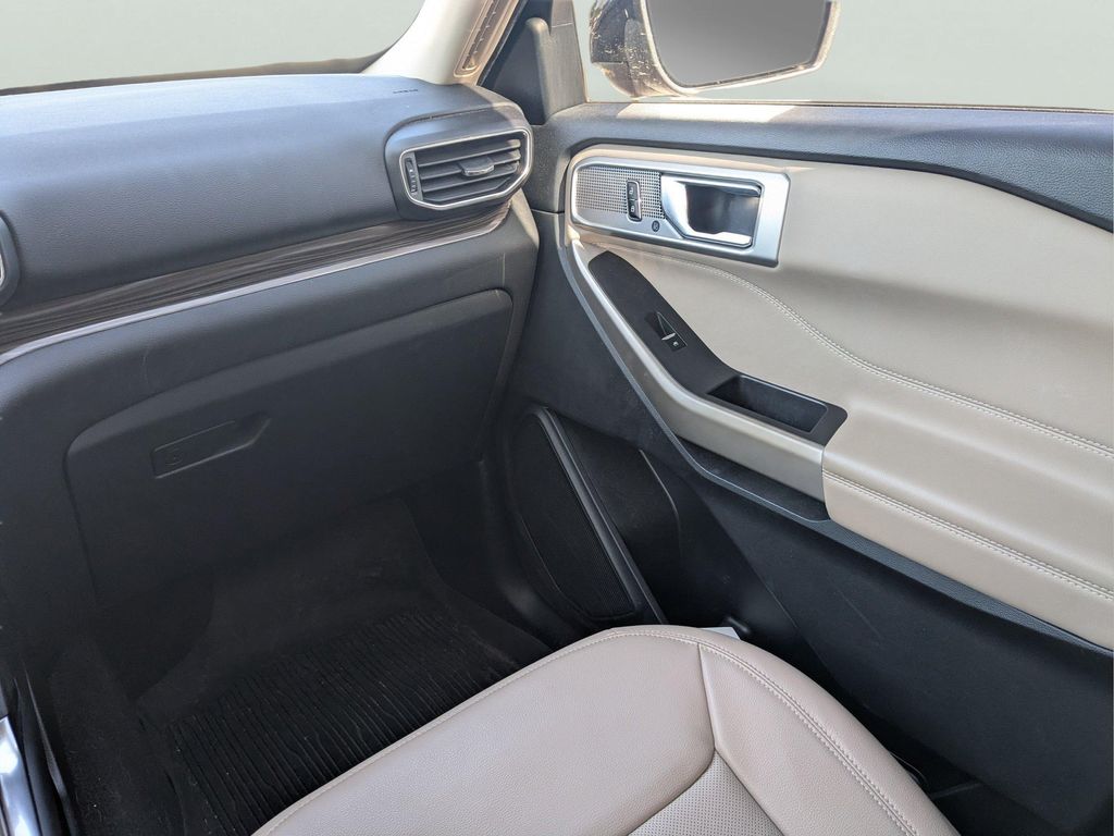 2023 FORD EXPLORER LIMITED — миниатюра 17