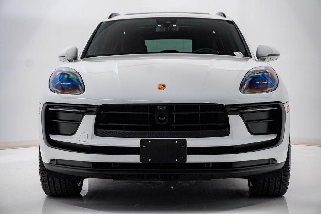 2026 Porsche MACAN T — фото 6