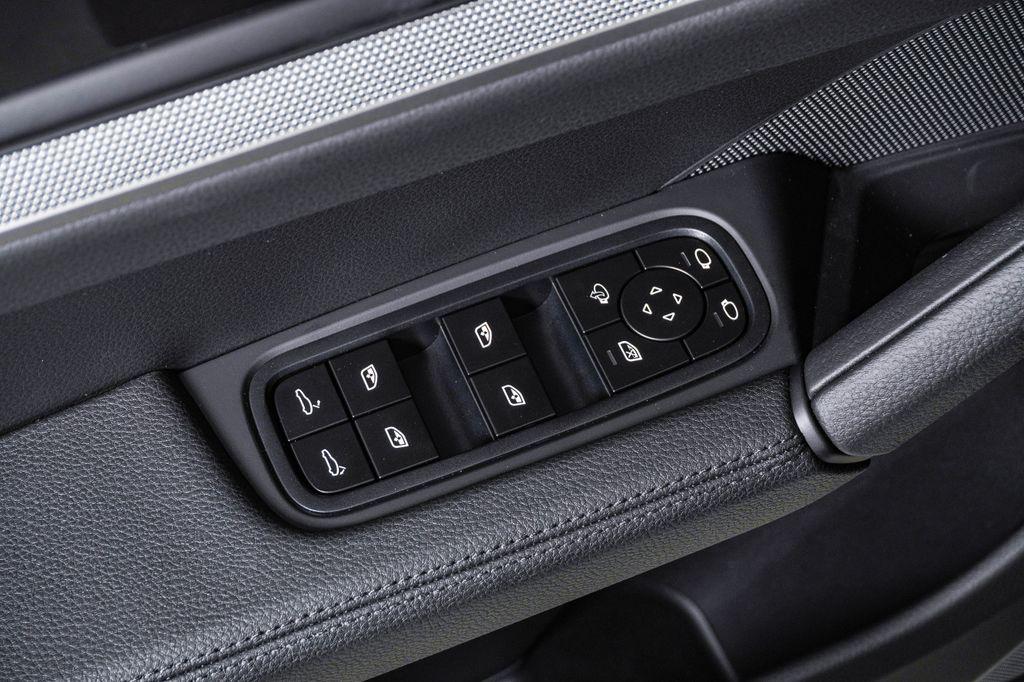 2026 Porsche CAYENNE — миниатюра 26