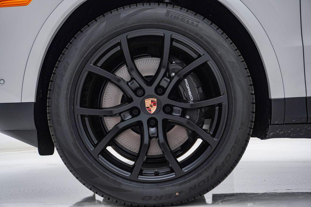 2026 Porsche CAYENNE — миниатюра 13