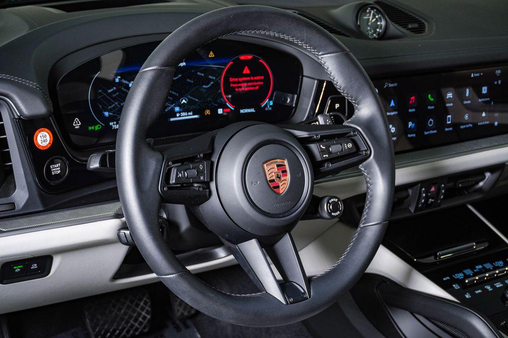 2025 Porsche CAYENNE — миниатюра 18