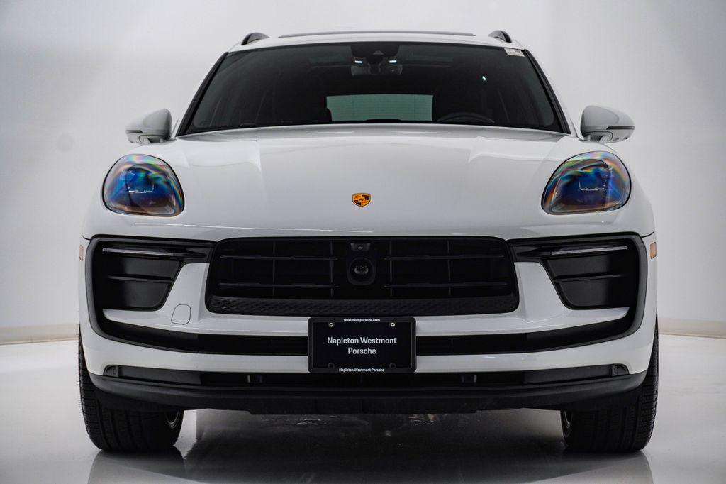 صورة 6 لـ 2026 Porsche MACAN T