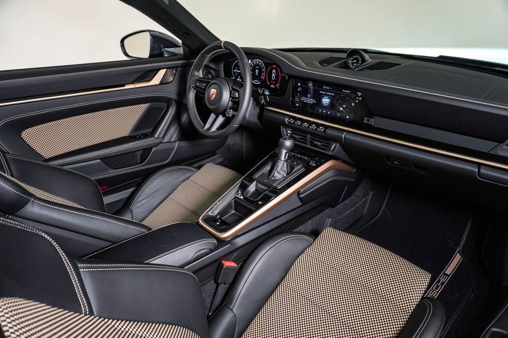 2026 Porsche 911 GT3 缩略图 16